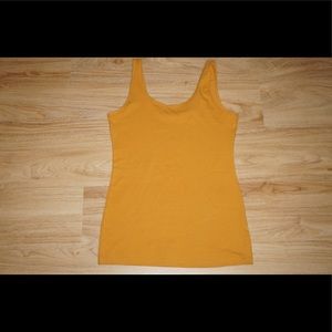 Women’s Tank Top Size Small